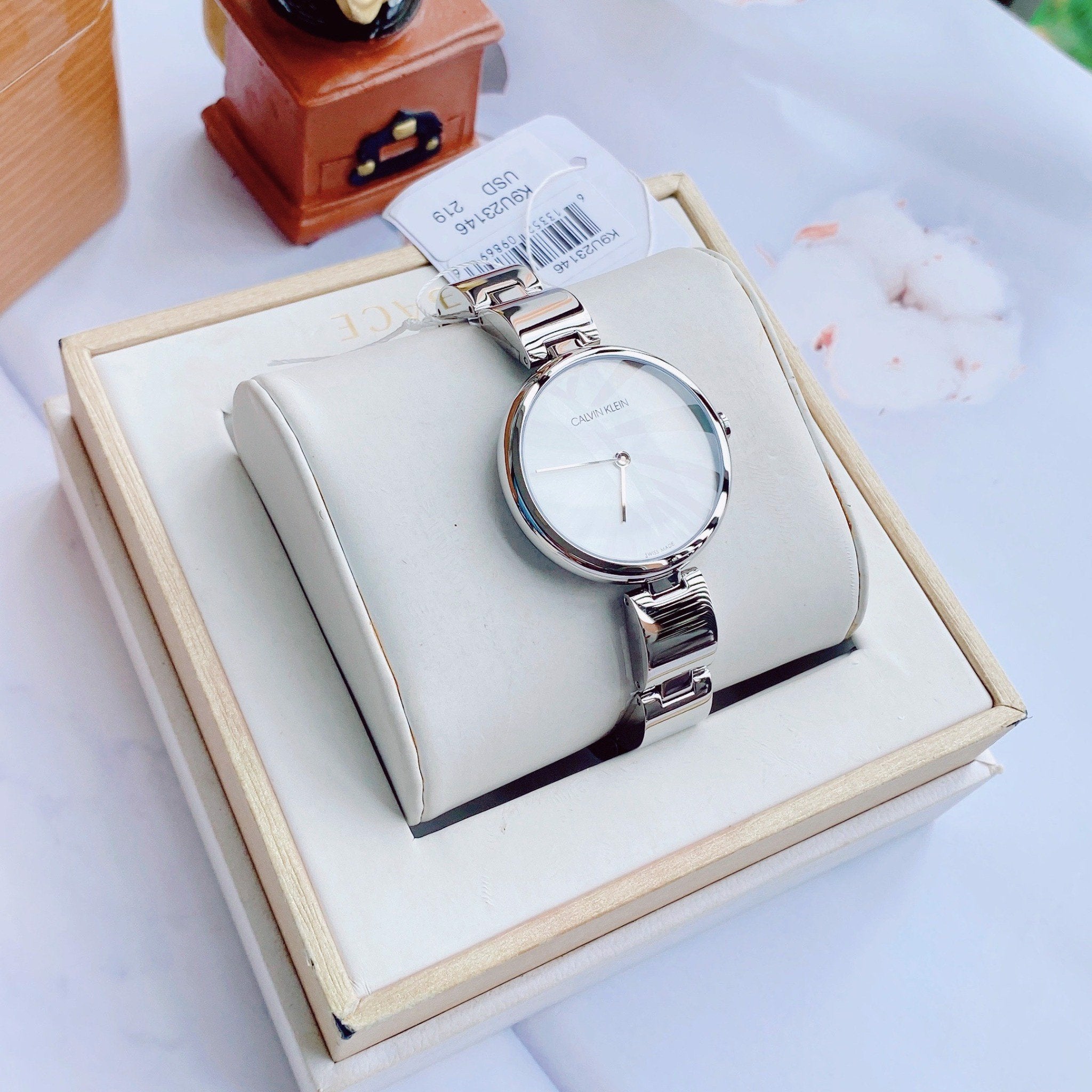 Calvin Klein Wavy Silver Dial Silver Steel Strap Watch for Women - K9U23146