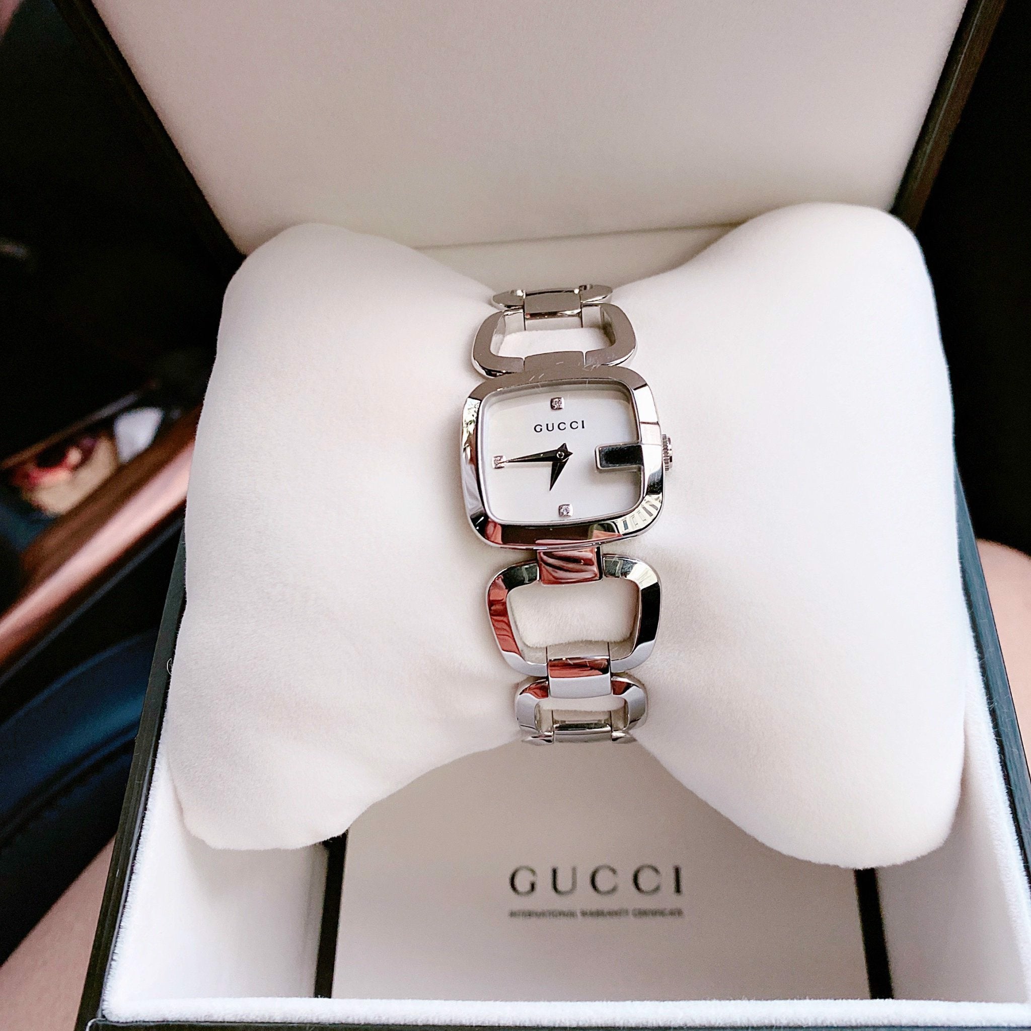 Gucci G Gucci Diamonds Mother of Pearl Dial Silver Steel Strap Watch For Women - YA125502