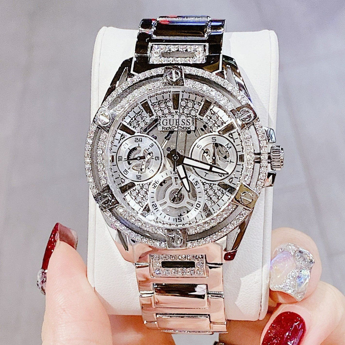 Guess Queen Quartz Silver Dial Silver Steel Strap Watch For Women - GW0464L1